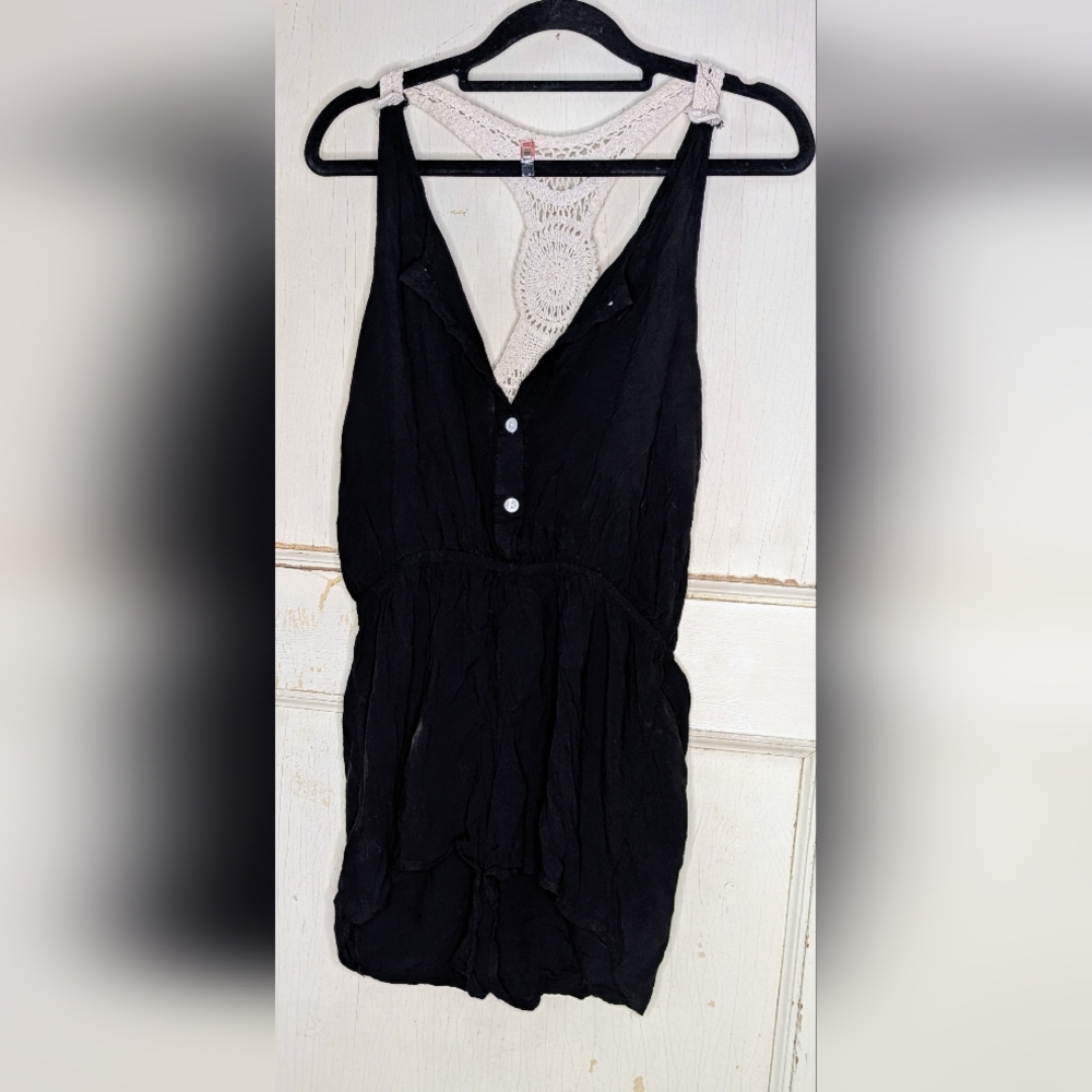 2/$20 Heart Hips Black and Cream Textured Dress